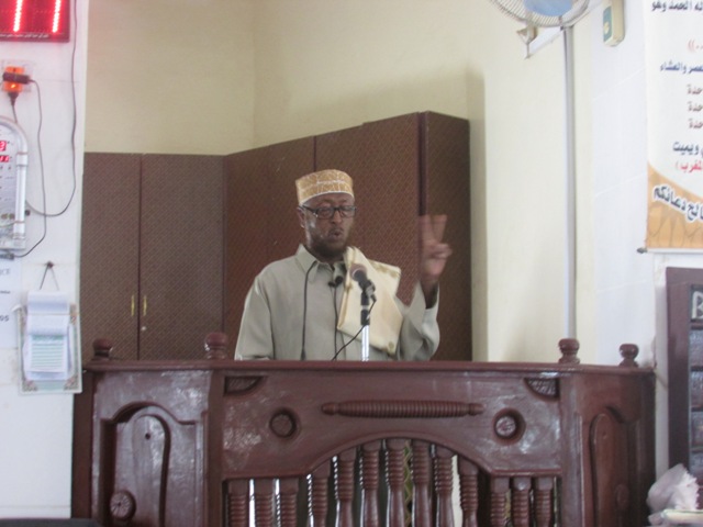 Khudbadii Jimcaha Ee Masjidka Al-Rowda Sheekh Daahir Aw Cabdi (Dhageyso)