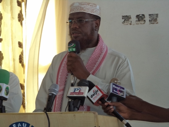 Sh Umal oo booqasho ku tagay Jaamacada Bariga Afrika Faraceeda Garowe[Masawiro]