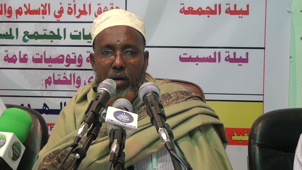 Culumada PL oo ka hadlay gafka uu wargeyska Charlie Hebdo u geystay Nebigeena Muhamed صلي اللة علية وسلم [Video]
