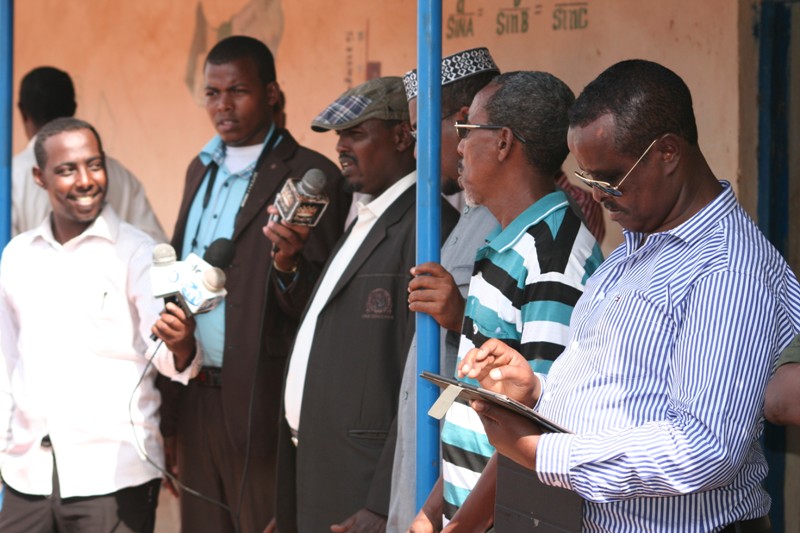 Olalaha la-dagallanka Qaadka Soomaaliya oo gaaray goobaha waxbarashada magalada Buuhoodle (Sawirro)