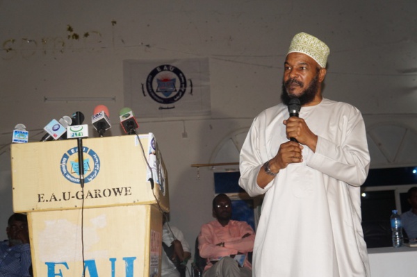 Sh.Bilal Philips oo la kulmay Ardayda Jaamacada Bariga Afrika Faraca Garowe.[Masawiro]
