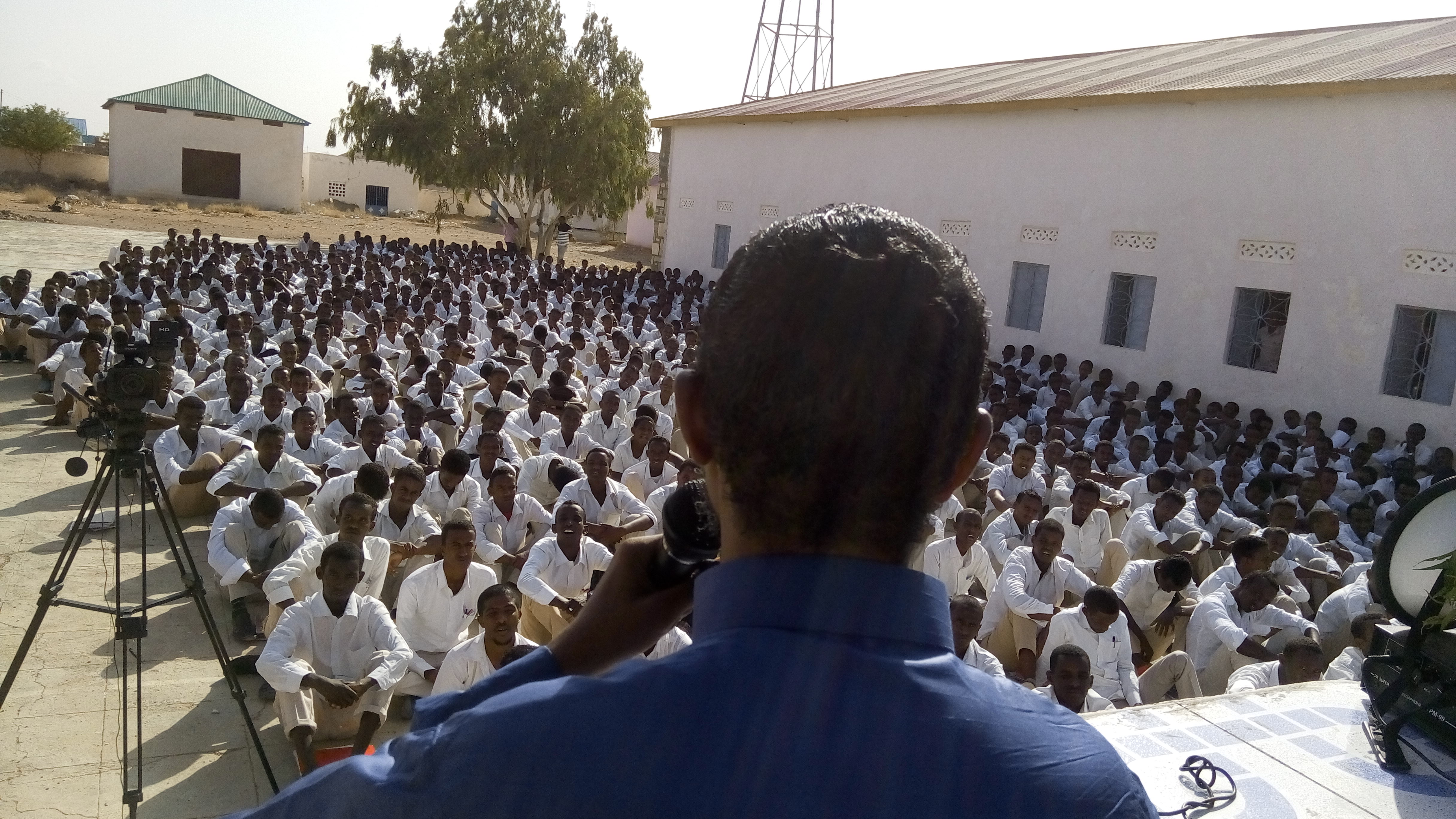Xafiiska Dacwada Iyo Tacliimta Mu’Asasada Al-Minhaaj Gobolka Nugaal Oo Wacyi Galin Ku Tagay  Inta Badan Goobaha Waxbarashada Ee Magaaladda Garowe :