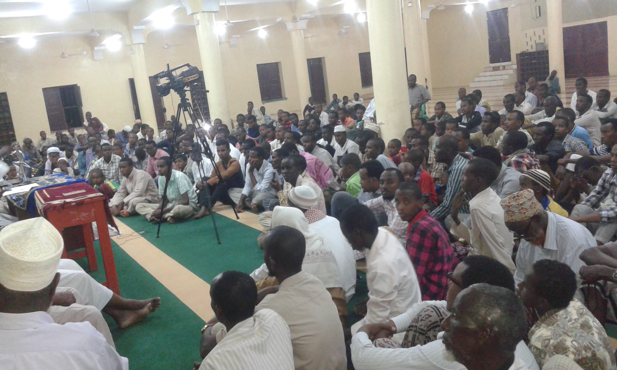 Mu’asasada alminhaaj faraca bari  oo Nadwo magaalada carmo  kusoo gabagabaysay: