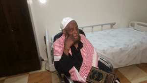 Tac:Sheekh Al-Calaamah Shariif Cabdi Nuur oo ku geeriyooday magaalada Mecca