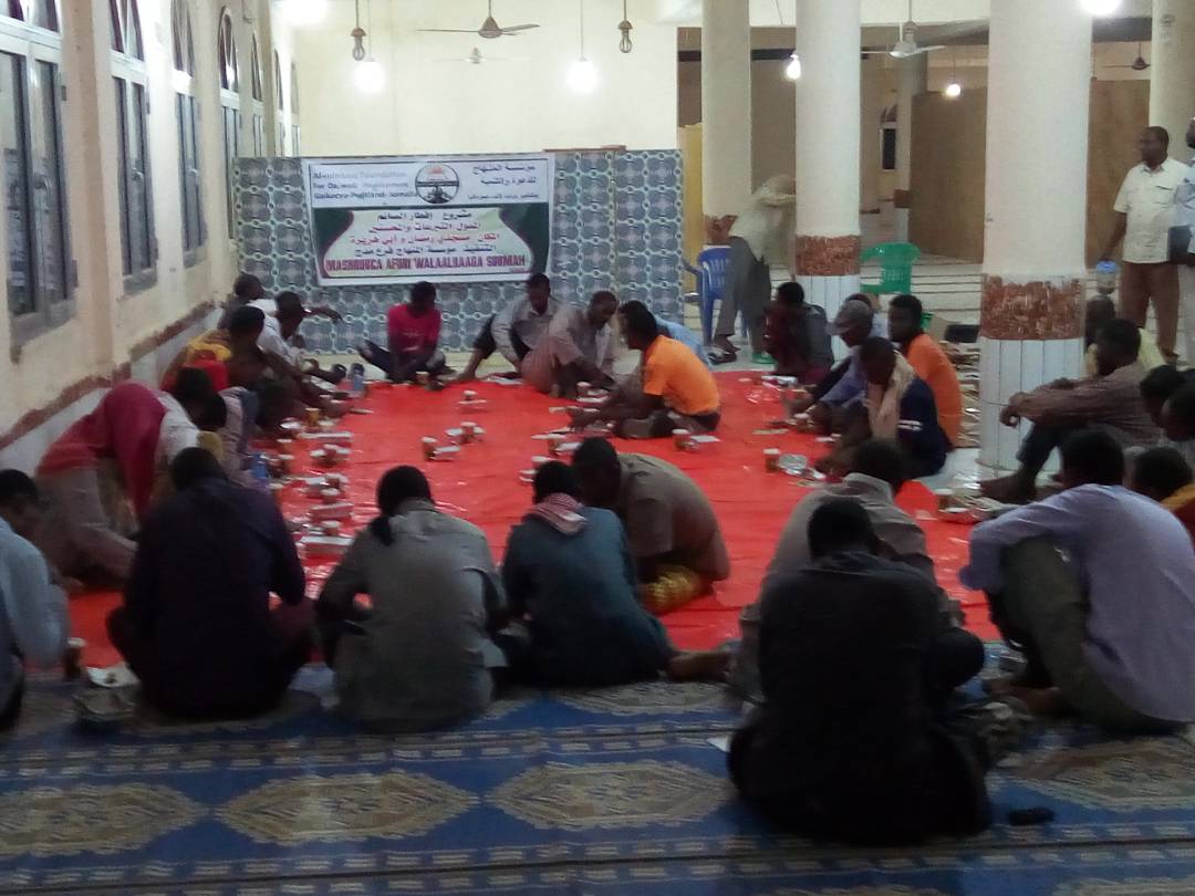 Mu’assasada Al Minhaaj Mudug oo Magaalada Galkacyo ka Bilowdey Barnaamijka Afuri Walaakaaga Sooman.